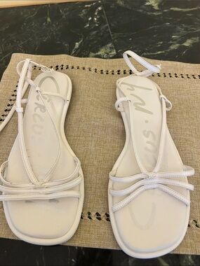 Circus by Sam Edelman White Strappy Square-Toe Sandals